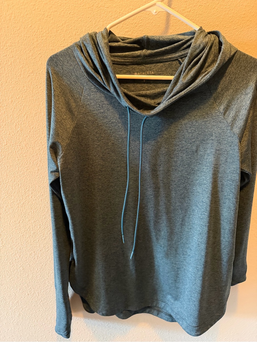 Athleta uptempo Heathered long sleeve